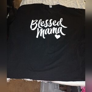 BLESSED MOM size 2XL T-shirt. Oversized. Black & white!  Very cute short mom's!